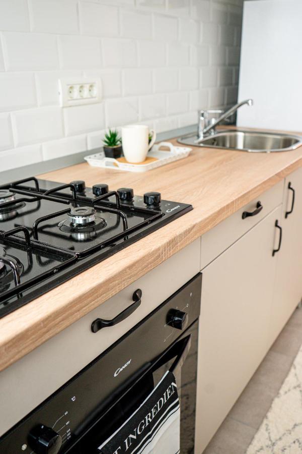 Central And Modern Apartment With Free Parking Timisoara Luaran gambar