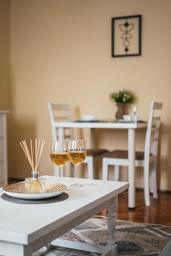 Central And Modern Apartment With Free Parking Timisoara Luaran gambar